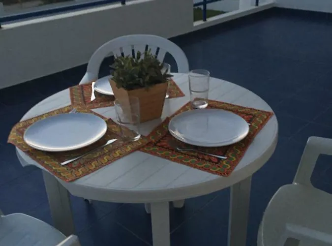 Ocean View アパート エリセイラ